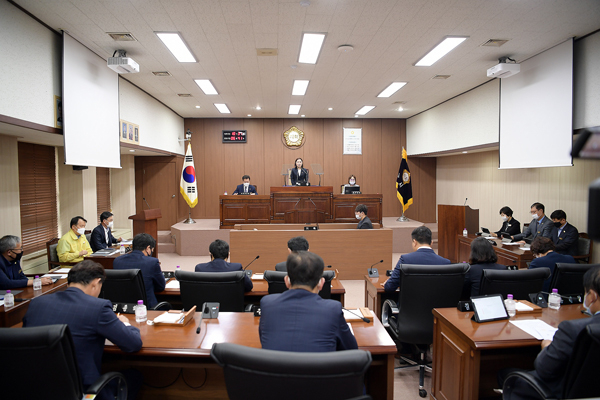 김포시의회가 제201회 정례회 제2차 본회의를 열고 있다. /김포시의회 제공