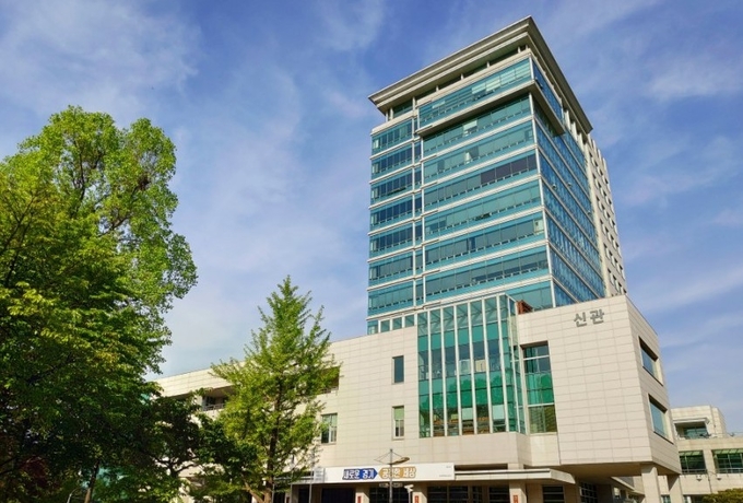 경기도가족여성연구원이 ‘프로젝트 젠더 공감 2030’에 참여할 경기도 내 청년 팀(또는 단체)을 오는 28일까지 모집한다. 사진은 경기도가족여성연구원 전경 모습. (사진=경기도가족여성연구원 제공)