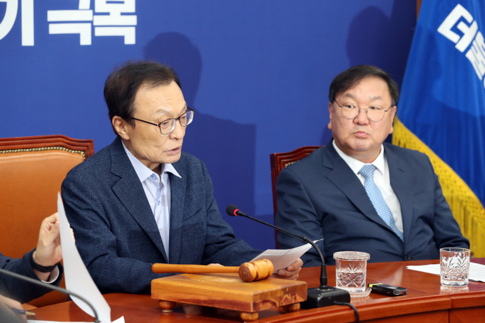 더불어민주당 이해찬 대표가 24일 오전 서울 여의도 국회에서 열린 최고위원회의에서 발언하고 있다. (사진=연합뉴스 제공) 