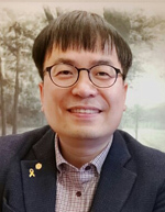 최우성<br>
한국교사학회 학회장<br>
전국교육연합네트워크 공동대표