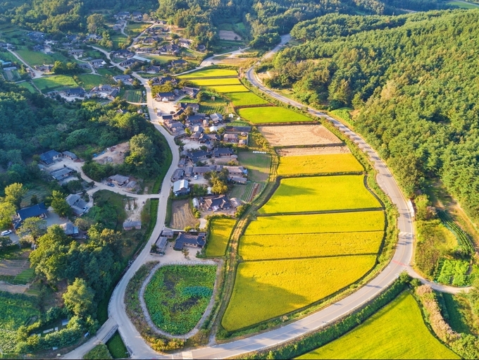 왕곡마을의 전경 / 사진=고성군청 제공