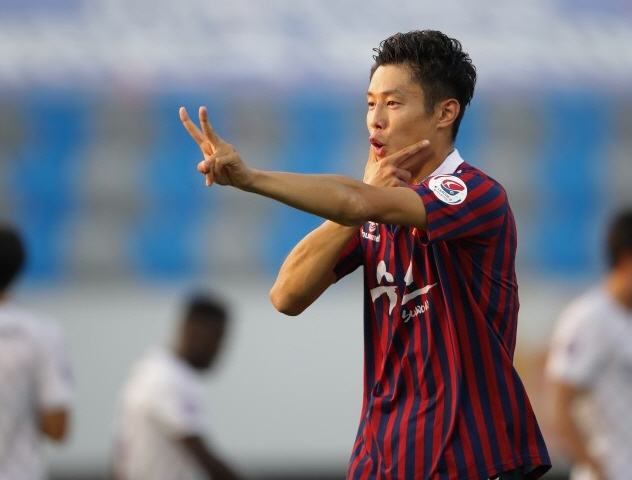 프로축구 K리그2 선두를 달리고 있는 수원FC가 1일 수원종합운동장에서 열리는 2020 하나은행 대한축구협회(FA)컵 3라운드에서 K리그1 최하위 인천 유나이티드를 상대한다. 사진은 수원FC의 주 공격수이자 리그 득점 공동선두 안병준의 모습. (사진=한국프로축구연맹 제공)