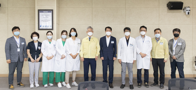 이재명 도지사는 7일 경기도의료원 안성병원을 방문했다.(사진=경기도제공)