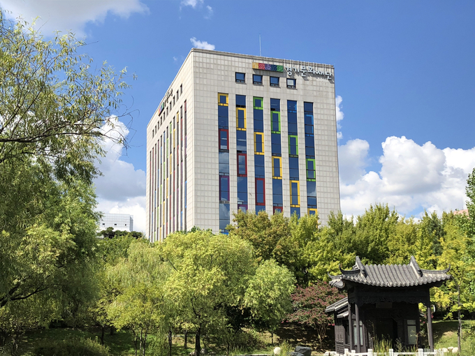 경기문화재단은 ‘2020년도 경기도 노동자 휴가비 지원사업’에 총 5천863명이 지원했으며, 지원자 선정 추첨을 진행해 오는 13일 발표할 계획이라고 밝혔다. (사진=경기문화재단 제공)