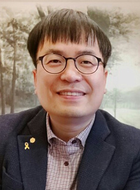 최우성<br>
한국교사학회 학회장<br>
전국교육연합네트워크 공동대표