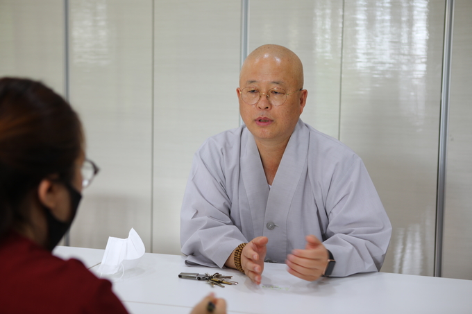 대승원 주지 수산스님이 지역사회와 함께 해야한다는 신념으로 공간을 제공했다고 밝혔다. (사진=신연경 기자)