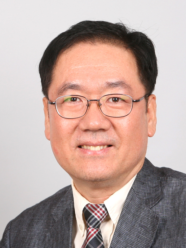 심흥식 논설주간