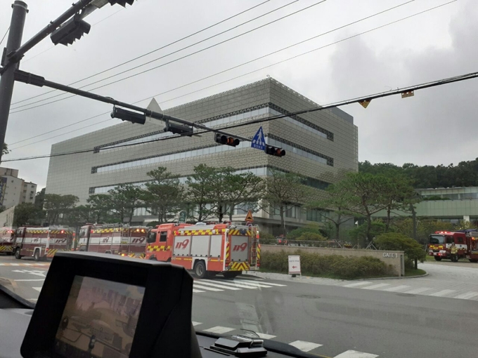 용인시 기흥구 보정동 녹십자 연구소 화재현장.(사진=용인소방서 제공)