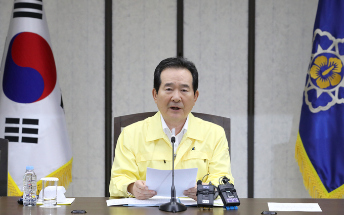 정세균 국무총리가 14일 오전 세종시 정부세종청사에서 열린 신종 코로나바이러스 감염증(코로나19) 대응 중앙재난안전대책본부 회의를 주재하며 발언하고 있다. (사진=연합뉴스 제공)