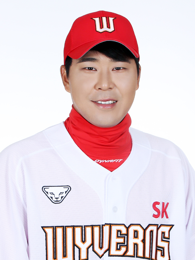 프로야구 SK 와이번스의 중심타자 한동민이 왼쪽 엄지 손가락 부상으로 부상자 명단에 오르며 전력에서 이탈했다. (사진=SK 와이번스 제공)