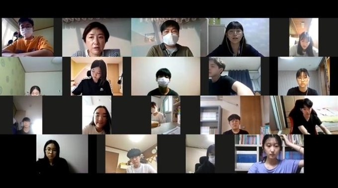사진= 올해 문화도시 선정을 추진하고 있는 오산시는 지난 9일과 10일 양일간 이음시민협의체 ‘어린이청소년 분과 집담회’를 개최했다고 밝혔다.