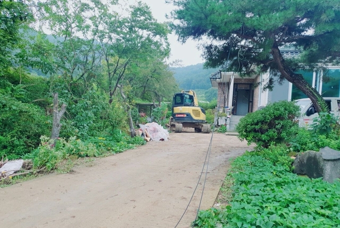 광주시 남종면 금사리 단독주책 보수공사 사고 현장.(사진=경기도소방재난본부 제공)