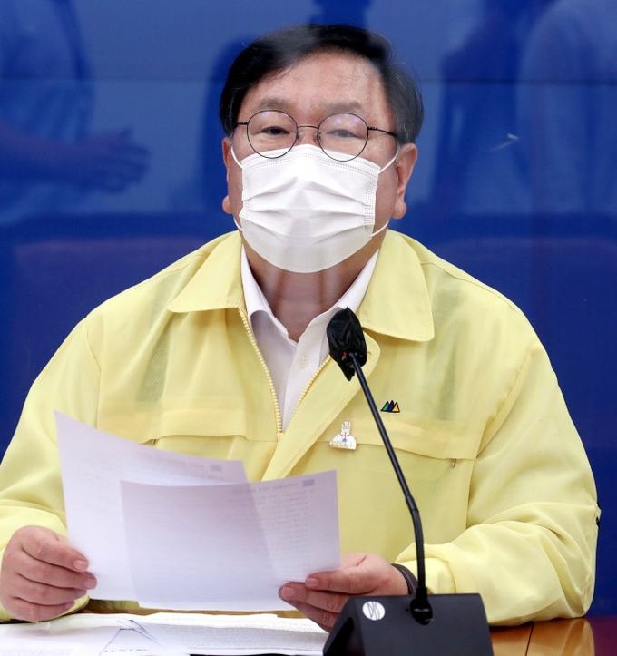 김태년 더불어민주당 원내대표가 17일 국회에서 열린 정책조정회의에서 발언하고 있다. (사진= 연합뉴스) 