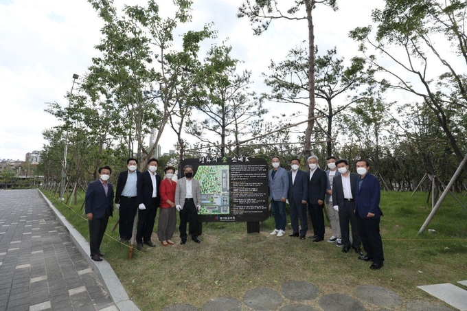 경기도교육청 북부청사 '평화의 숲'이 지난 18일 지역사회에 전면 개방됐다. (사진=경기도교육청 제공)