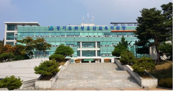사진= 화성오산교육지원청은 교원, 학생, 학부모를 대상으로 온라인 특성화고 교육과정 설명회, 비대면 상담 등의 다양한 방법을 통해 현재 코로나19의 상황으로 어려움을 겪고 있는 화성 및 오산지역 특성화고 지원을 추진한다.