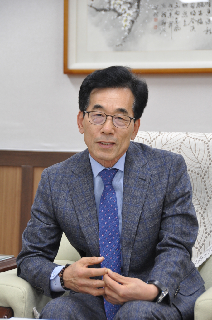 심춘보 포천교육지원청 교육장.