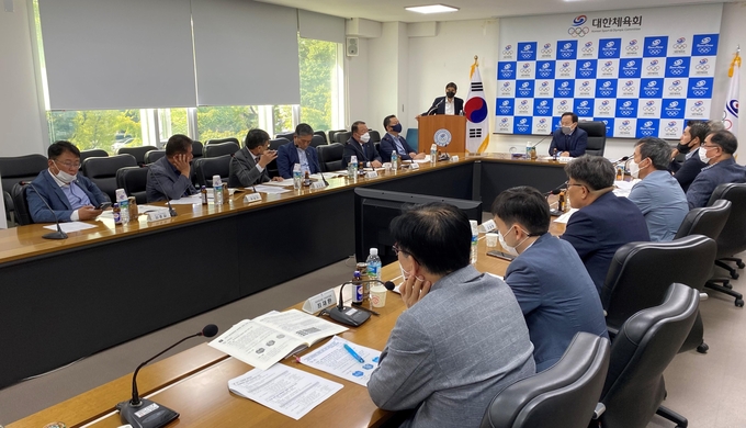 대한체육회가 24일 서울올림픽문화센터 대회의실에서 17개 시도체육회장 간담회를 개최했다. (사진=대한체육회 제공)