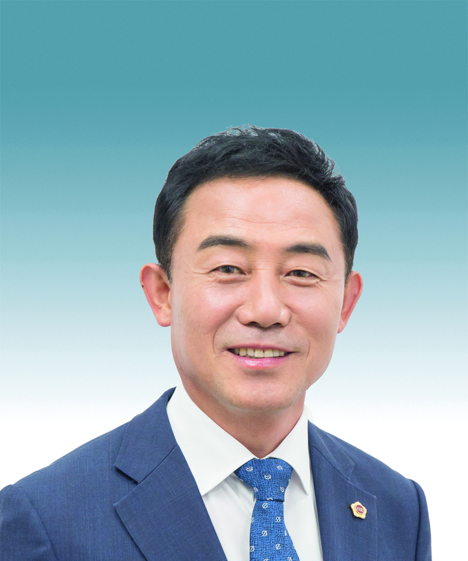 진용복 의원