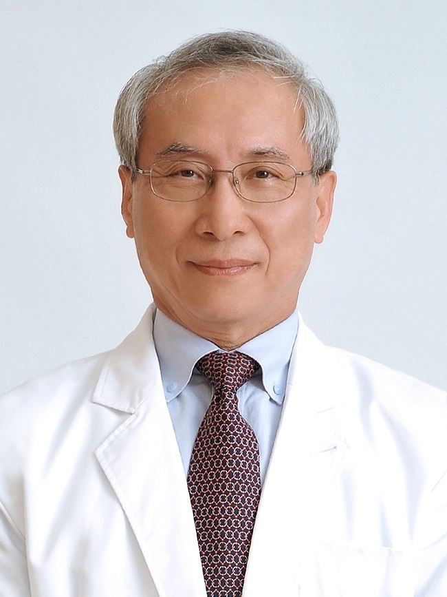 의정부을지대병원장 윤병우 박수