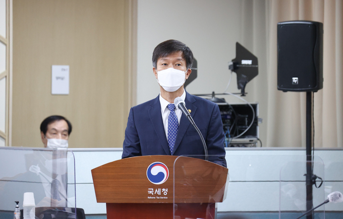 김대지 국세청장이 12일 오전 세종시 정부세종2청사에서 열린 국회 기획재정위원회의 국세청에 대한 국정감사에서 발언하고 있다. (사진=국세청)