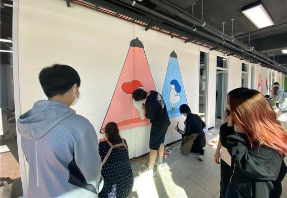 ‘2020 성남몽실학교 벽화프로젝트’ 모습. /성남교육지원청 제공