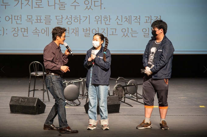경기틴즈뮤지컬 오산의 거점인 오산문화재단이 지난 11일 오산문화예술회관 대공연장에서 ‘남경주의 연기교실’ 마스터클래스를 성황리에 개최했다. /오산문화재단 제공