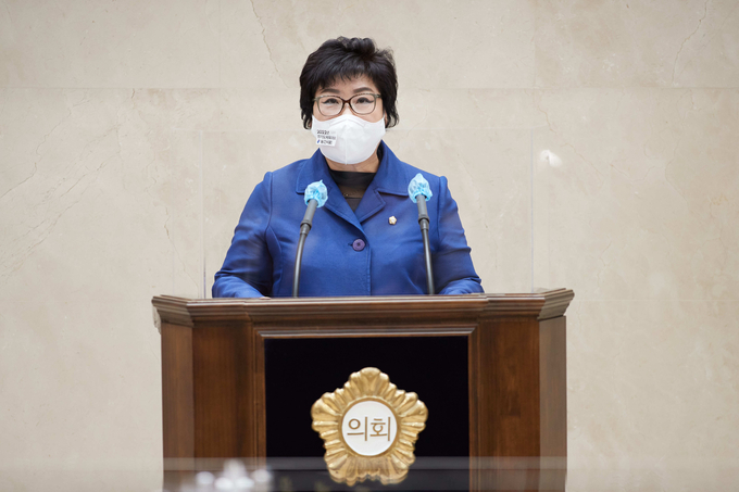 2022년 제68회 경기도종합체육대회 용인 유치 지지 결의안을 설명하는 용인시의회 장정순 의원. /용인시의회 제공