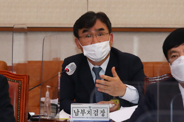 박순철 서울남부지검장이 19일 서울 여의도 국회 법제사법위원회에서 열린 서울고검·수원고검 산하 검찰청들에 대한 국정감사에서 답변하고 있다. 사진= 연합뉴스 
