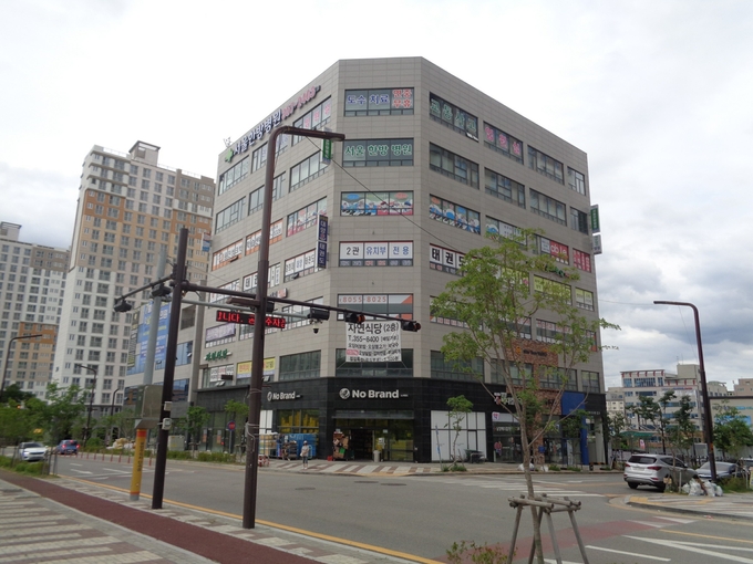 화성시 남양읍 남양리의 한 근린생활시설 (사진=한국자산관리공사 경기지역본부)