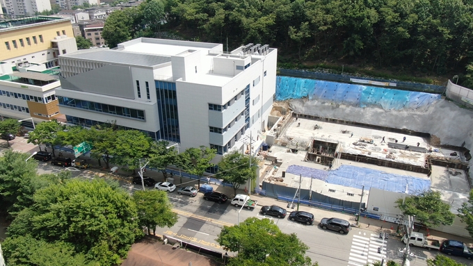 이석영도서관 전경.