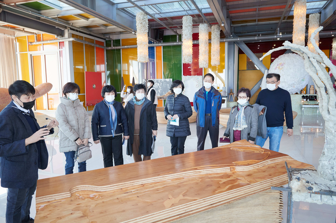 용인시의회 문화복지위원회의 2020년도 제2차 정례회 대비 의정연수 모습 (사진=용인시의회 제공)