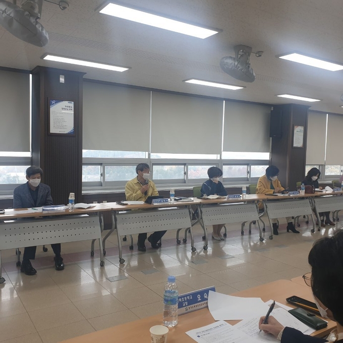 화성오산교육지원청은 유·초·중·고 교(원)장 지구장학협의회 지구별 대표를 대상으로 협의회를 개최했다.(사진=화성오산교육지원청 제공)