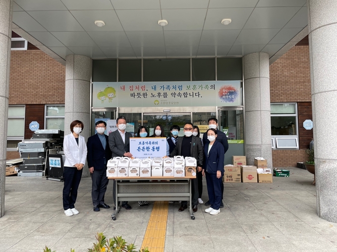 경기남부보훈지청이 삼일상업고등학교 학생들과 6.25전쟁 70주년 및 순국선열의 날을 기념하는 행사를 실시했다. (사진=경기남부보훈지청 제공) 