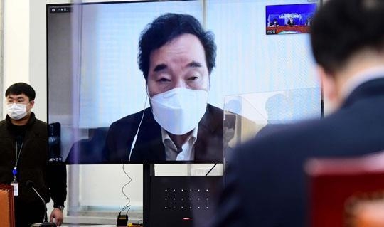 자가격리로 화상회의 하는 민주당 이낙연 대표. 사진=연합뉴스 