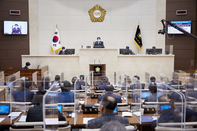 25일 열린 용인시의회 '제249회 제2차 정례회 제2차 본회의' 모습
