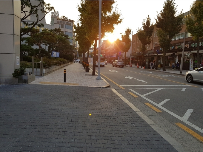 안양시 안양4동 장내로 보행환경 안전· 친화모드로 변신했다. (사진=안양시 제공)