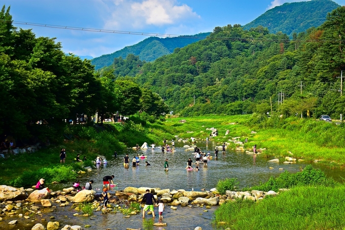 가평 운악산 계곡 (사진 = 경기도 제공)
