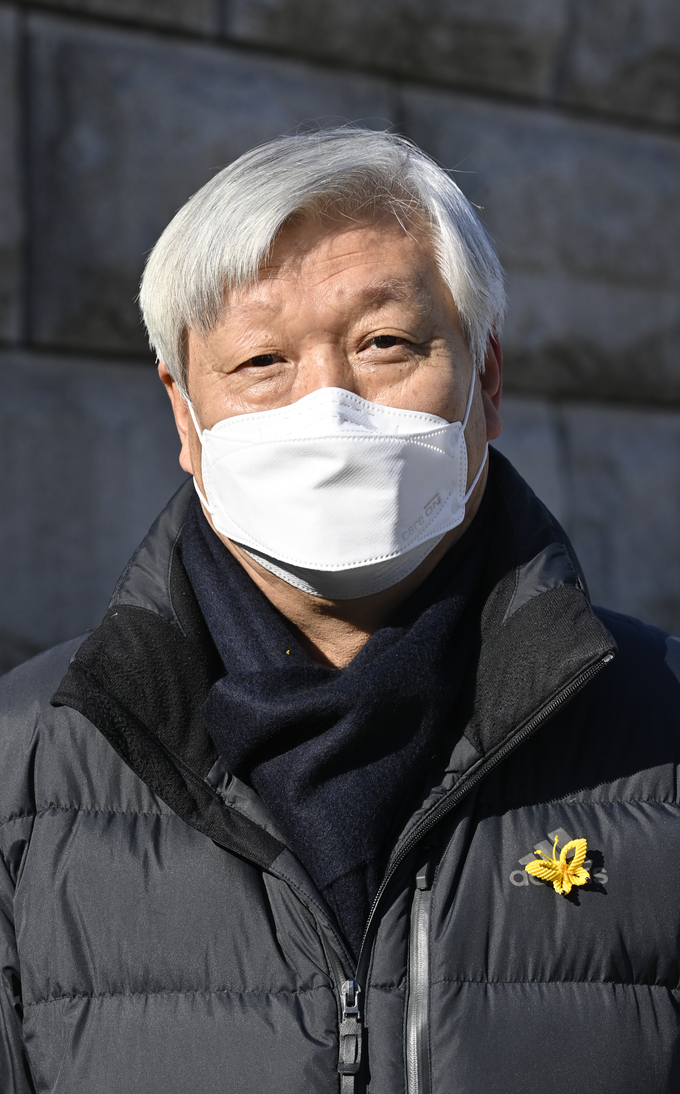  사단법인하나누리 대표인 방인성 목사가 8일 오전 서울 서초구 대검찰청 앞에서 '검찰개혁을 열망하는 그리스도인 선언'에서 검찰개혁에 대한 입장을 나타냈다. (사진=황준선 기자)