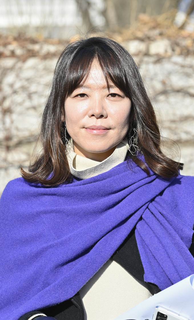 9일 오전 국회의사당 앞에서 검찰개혁을 촉구하는 전국불교도선언의 시국선언문 발표에 동참한 임지연 바른불교재가모임 상임대표 (사진=황준선 기자)