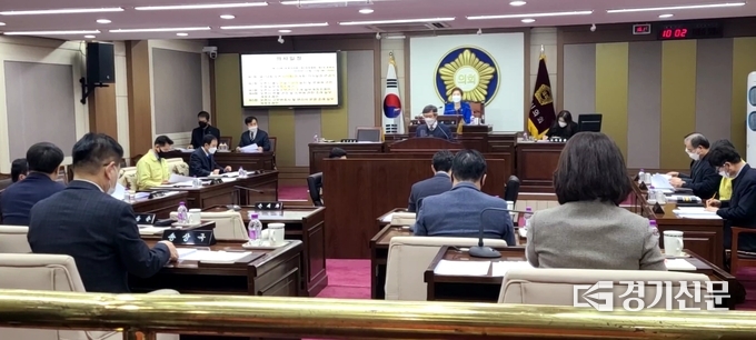 포천시의회 제154회 정례회 마지막 본회의가 열리고 있다. (사진=문석완 기자)