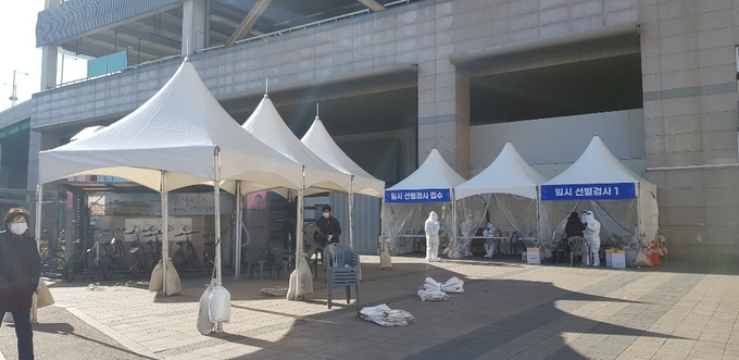 수원역 임시선별검사소 (사진 = 경기도 제공)