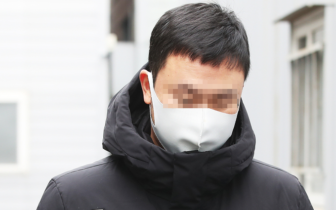 법정을 나오는 전 프로농구선수 김승현. (사진=연합뉴스 제공)