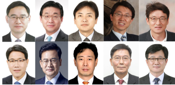 왼쪽 위부터 시계방향으로 교육부 차관에 정종철 현 기획조정실장, 외교부 제2차관에 최종문 전 주프랑스대사, 문화체육관광부 제2차관에 김정배 현 기획조정실장, 농림축산식품부 차관에 박영범 현 청와대 농해수비서관, 통계청장에 류근관 서울대 경제학부 교수, 방위사업청장에 강은호 전 차장, 문화재청장에 김현모 현 차장, 국가정보원 제1차장에 윤형중 현 국가안보실 사이버정보비서관, 민주평화통일자문회의 사무처장에 배기찬 대통령 직속 정책기획위원회 평화번영분과 위원, 소청심사위원회 위원장에 이재관 현 행정안전부 지방자치분권실장. /연합뉴스