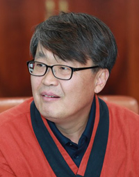 고형권 작가