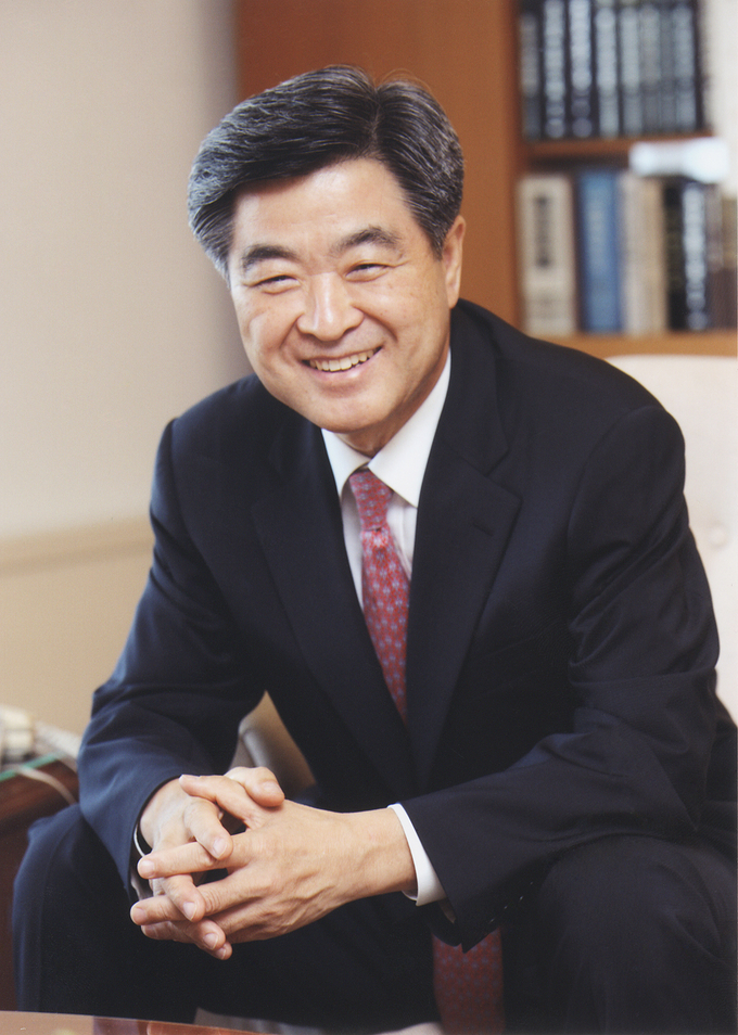 제12대 총재에 당선된 권오갑 총재 모습 (사진=한국프로축구연맹 제공)