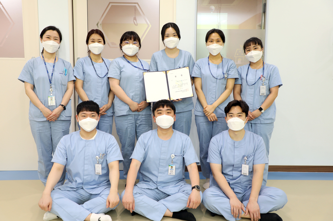 가톨릭대학교 성빈센트병원 재활치료팀 작업치료실이 대한작업치료사협회 경기인천지회 공유경진대회에서 대상을 수상했다. (사진=성빈센트병원 제공)