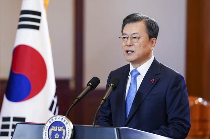 문재인 대통령이 11일 청와대에서 신년사를 발표하고 있다. (사진=연합뉴스) 