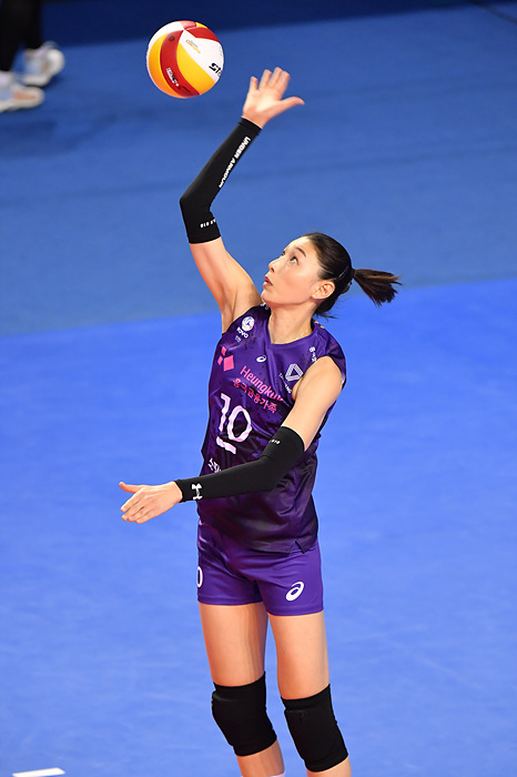 흥국생명 김연경이 서브를 하고 있다. (사진=KOVO 제공)
