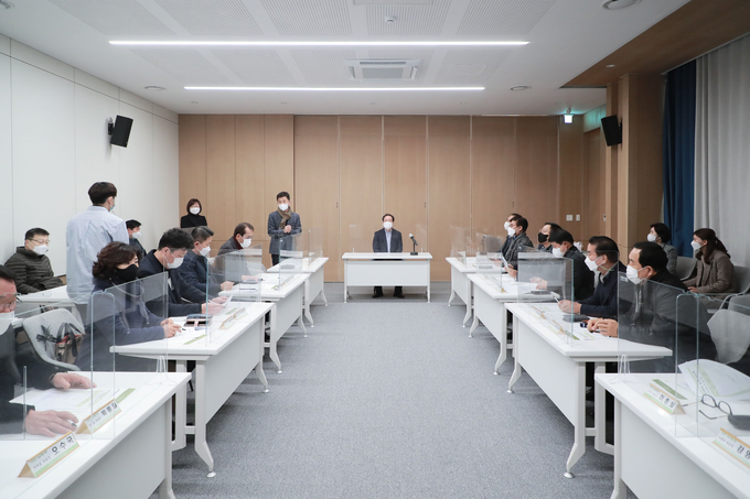 남양주시 주민자치협의회는 지난 21일 주민자치협의회장 선거에서 김기철 진접읍 주민자치위원장을 회장으로 선출했다.(사진=남양주시 제공)