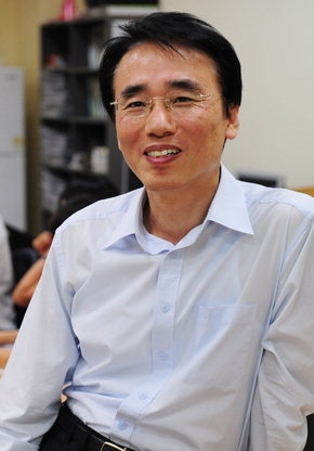 이봉수 세명대 저널리즘스쿨 교수